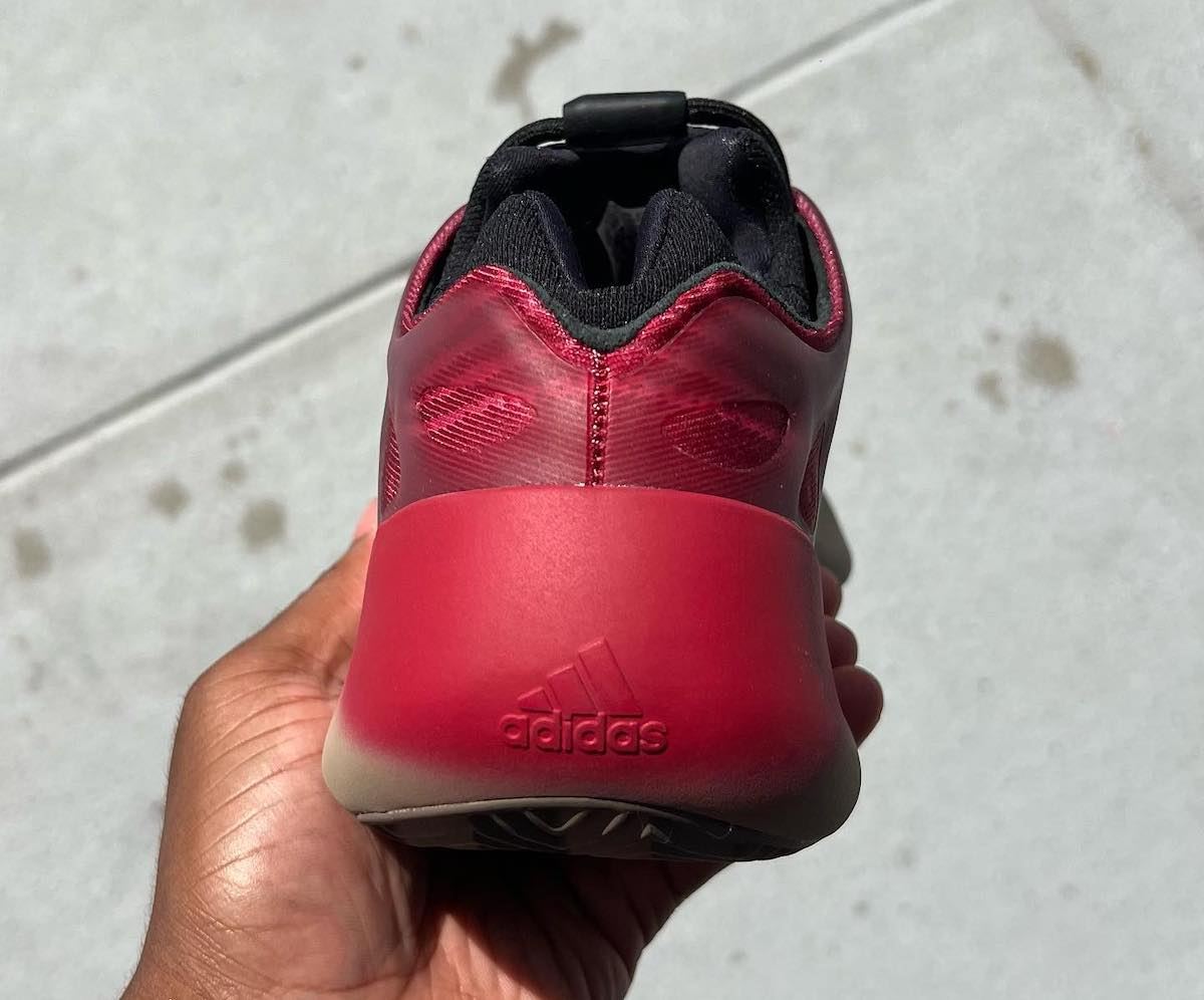 Yeezy 700 V3 “Fade Carbon”