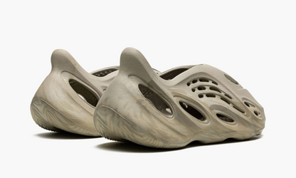 Yeezy Foam RNNR Stone Sage