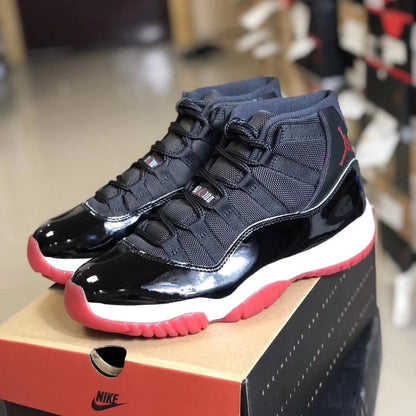 Jordan 11 Retro Playoffs Bred (2019)