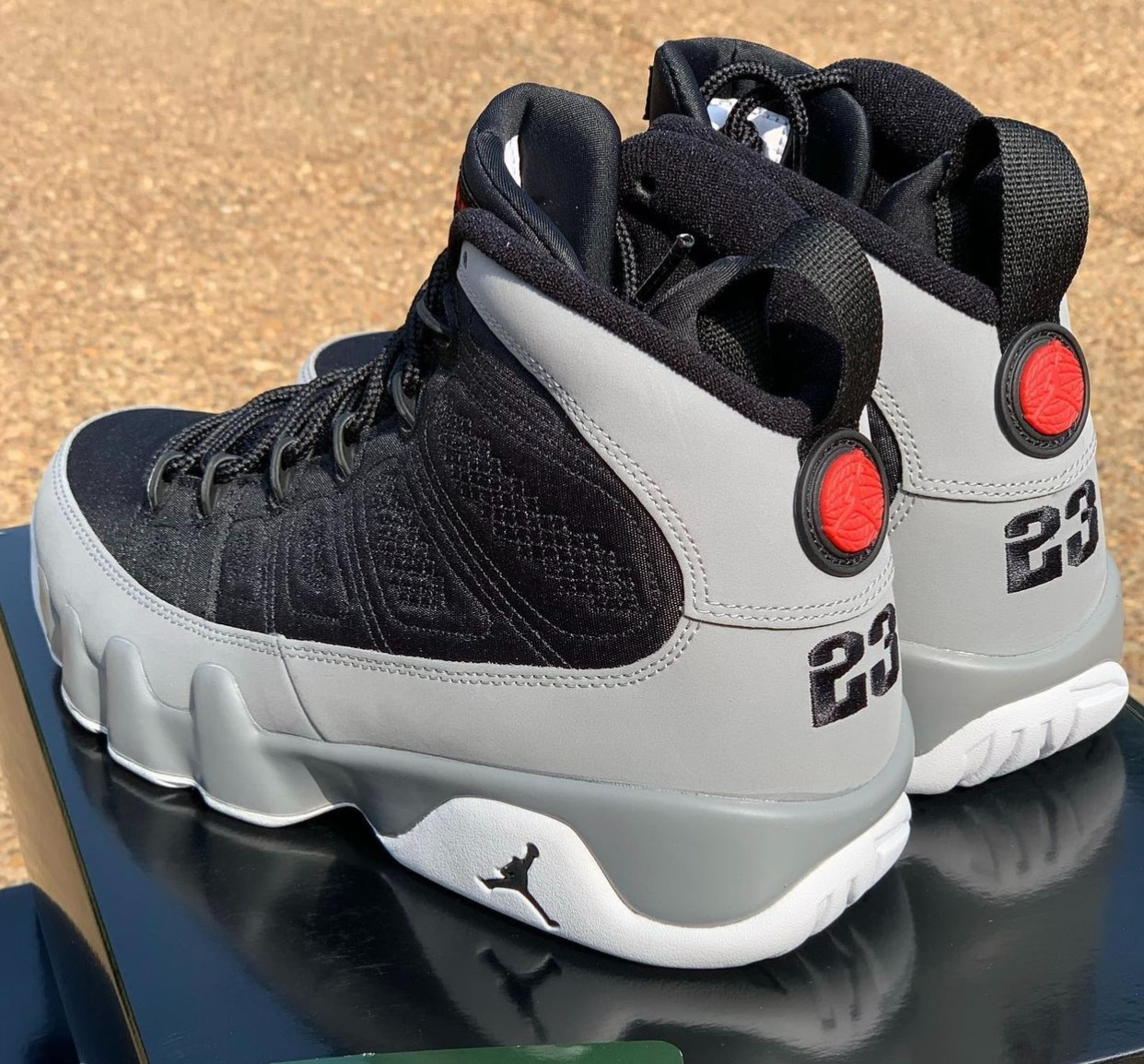 Jordan 9 Retro Particle Grey