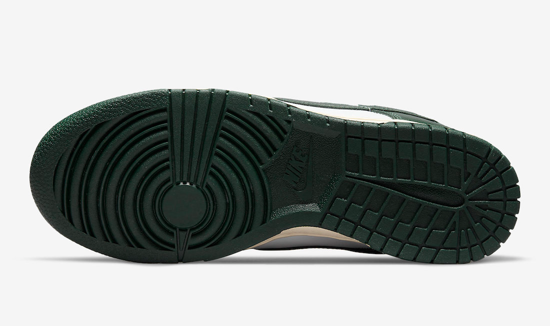 Nike Dunk Low Vintage Green (W)
