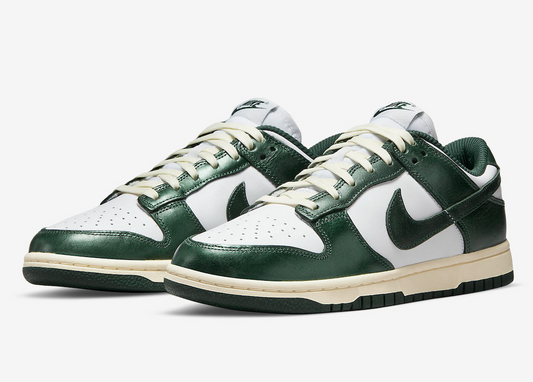 Nike Dunk Low Vintage Green (W)
