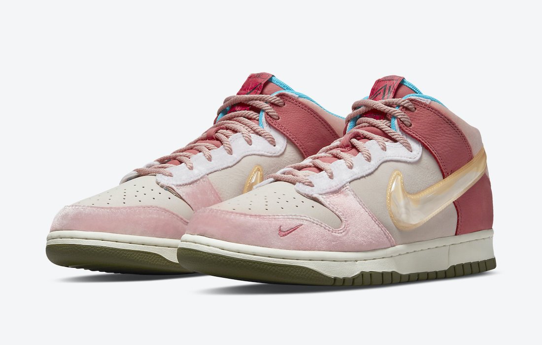 Social Status x Dunk Mid 'Strawberry Milk'