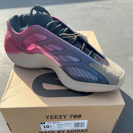 Yeezy 700 V3 “Fade Carbon”