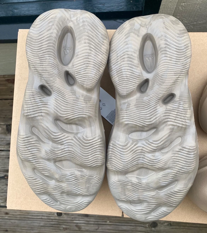 Yeezy Foam RNNR Stone Sage