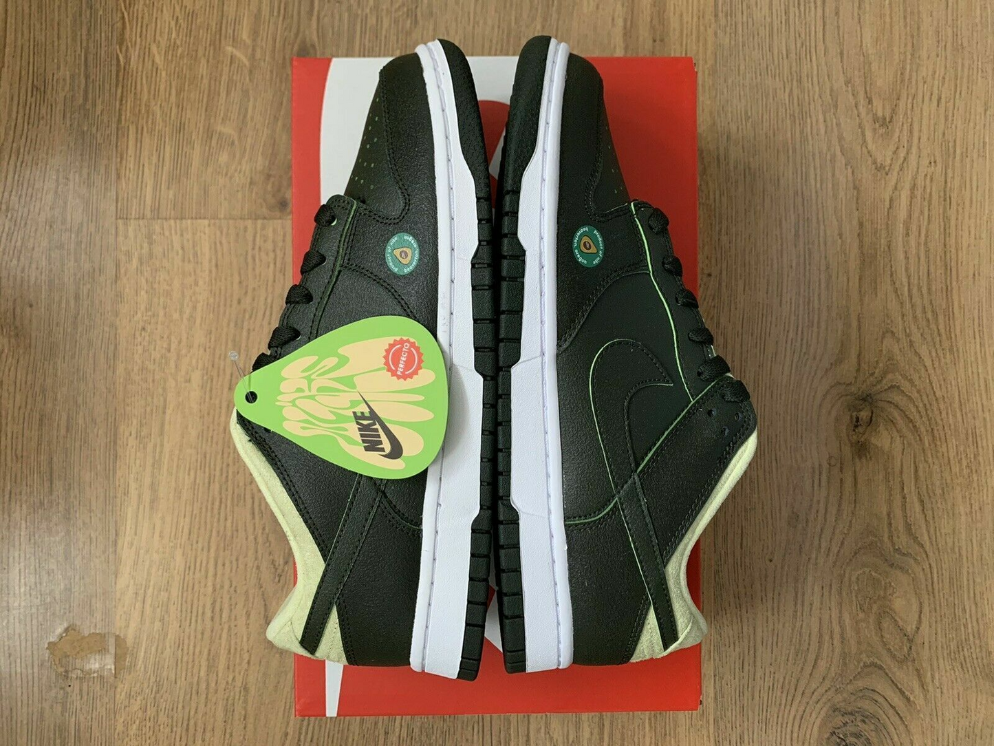 Nike Dunk Low Avocado (W)